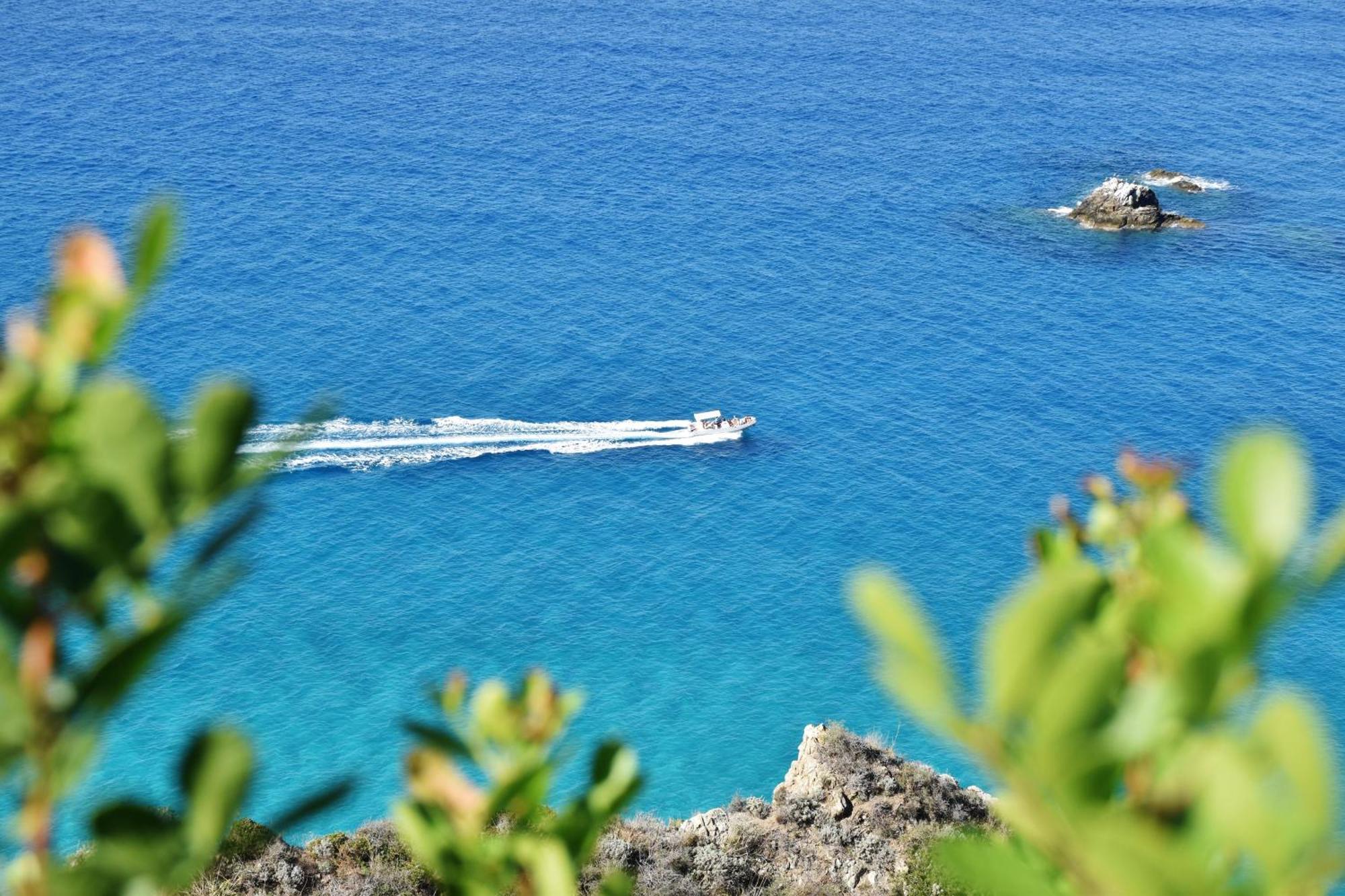 Calabria Beach Villa'S Capo Vaticano Exterior photo